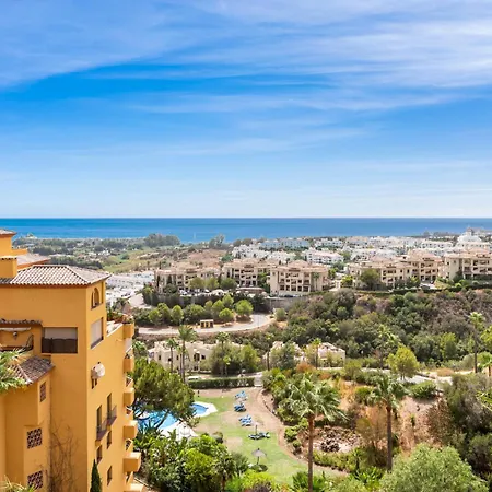 Sky And Sea Penthouse Apartment